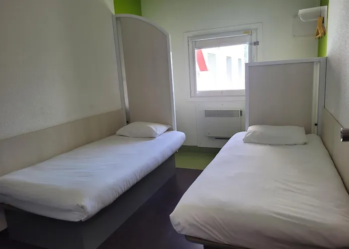 Tip Hotel Cambrai Ex Hotel F1